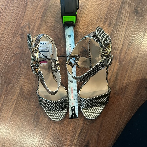 NWT - Karl Lagerfeld - Black and White Patterned Heels - Picture 14 of 16